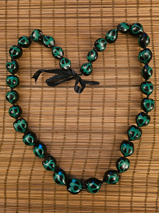 Kukuinut Leis with Turtles