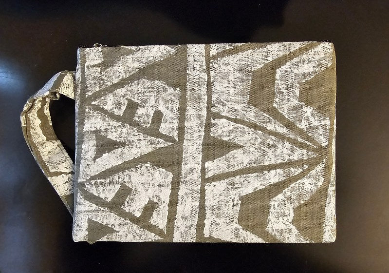 Tribal Design Pouch Bags